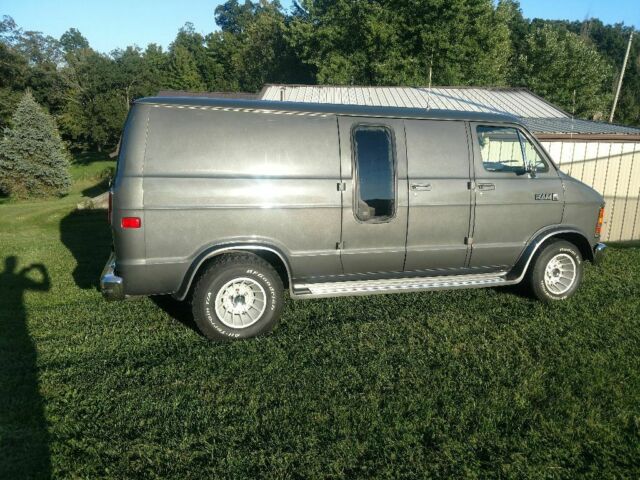 1986 Dodge Ram Van - photo 3