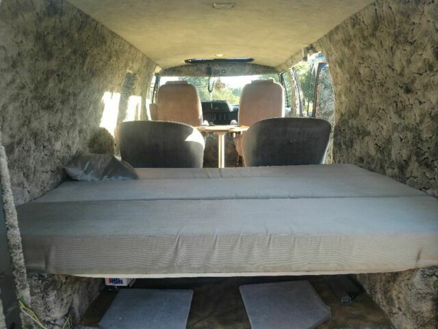 1986 Dodge Ram Van - photo 8