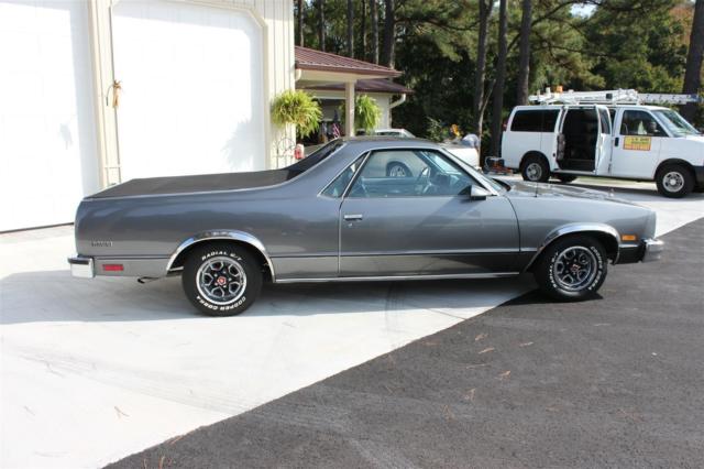 1986 Chevrolet El Camino Base Standard Cab Pickup 2-Door - photo 4