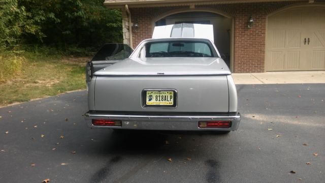 1986 Chevrolet El Camino Standard Cab Pick-Up, 2 Door - photo 3