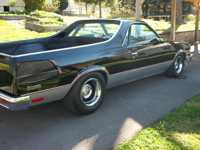 1986 El Camino with 350 crate engine, black & silver, AC, 4 speed auto 1986 Chevrolet El Camino Base