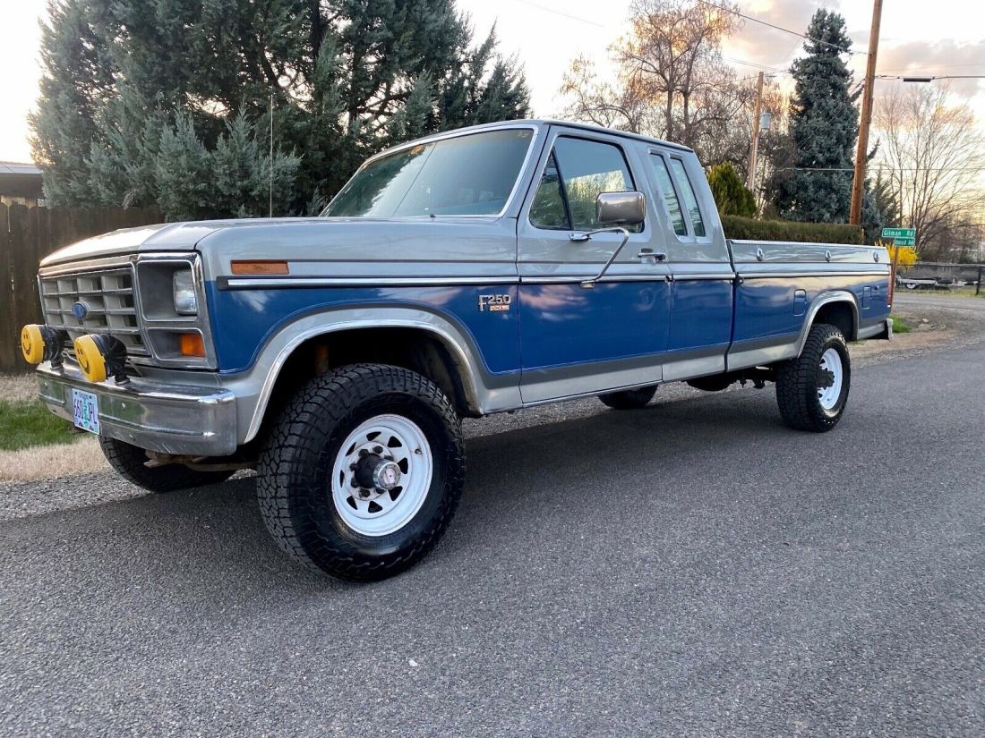 1986 Ford F-250 4X4 XLT 7.5L 460 V8 2-OWNERS 101K ORIG MILES 4WD - photo 10