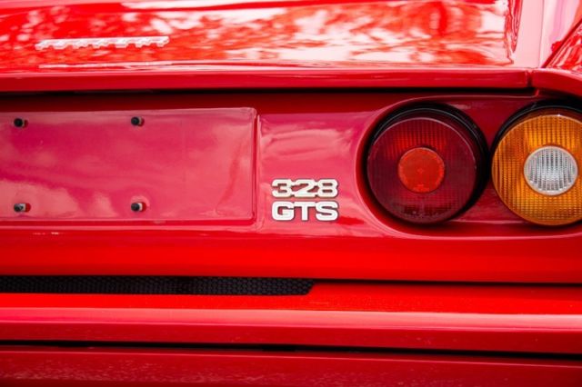 1986 Ferrari GTS -- - photo 7