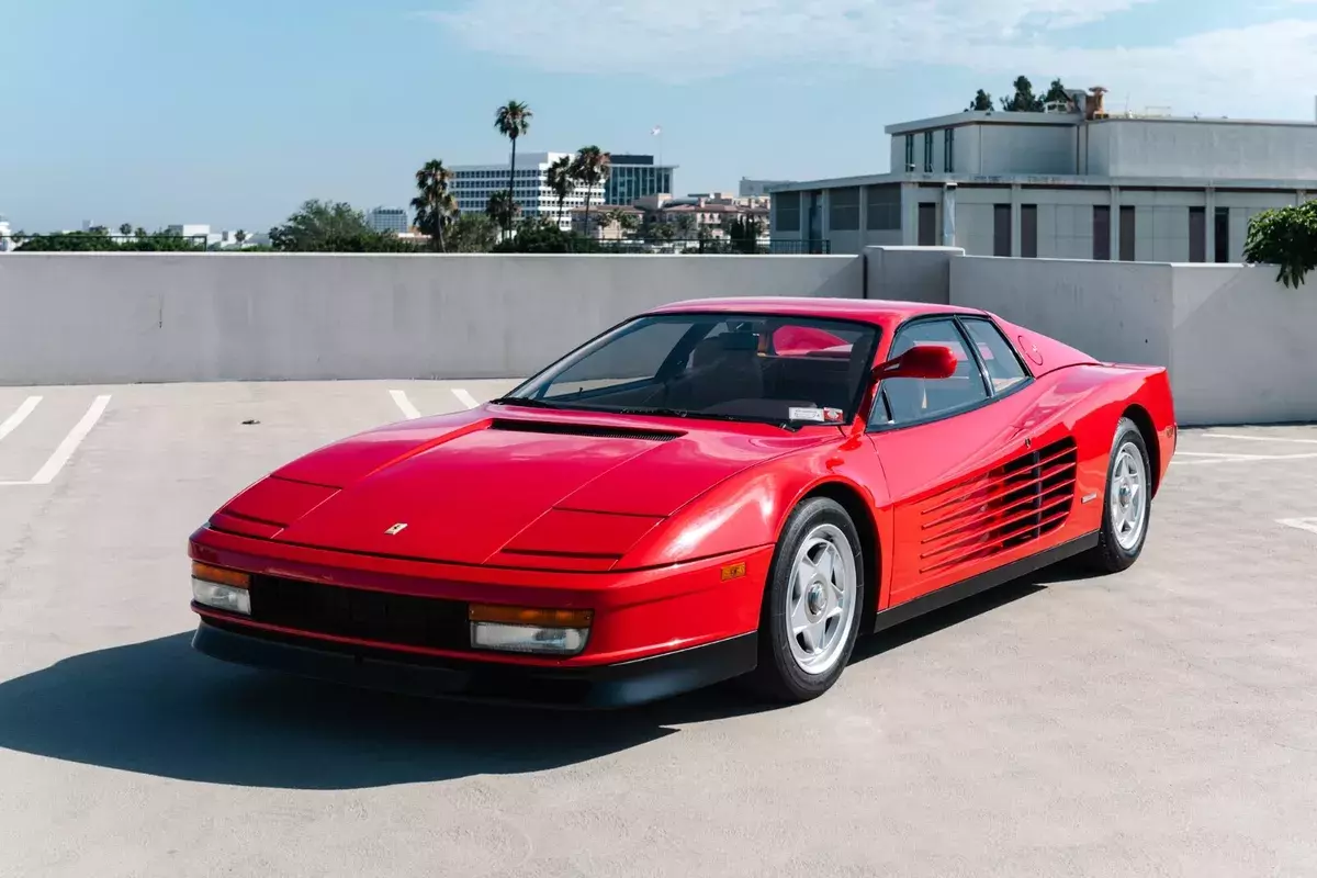 1986 Ferrari Testarossa Flying Mirror 1986 Ferrari Testarossa Flying Mirror
