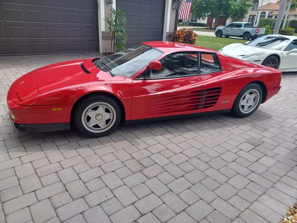 1986 Ferrari Testarossa Single Mirror / Mono Speccio 1986 Ferrari Testarossa
