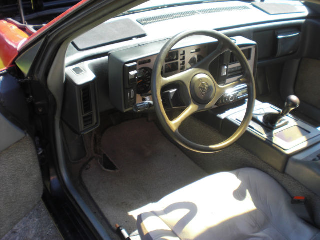 1986 Pontiac Fiero Base - photo 13