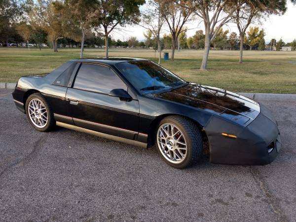 1986 Pontiac Fiero - photo 3