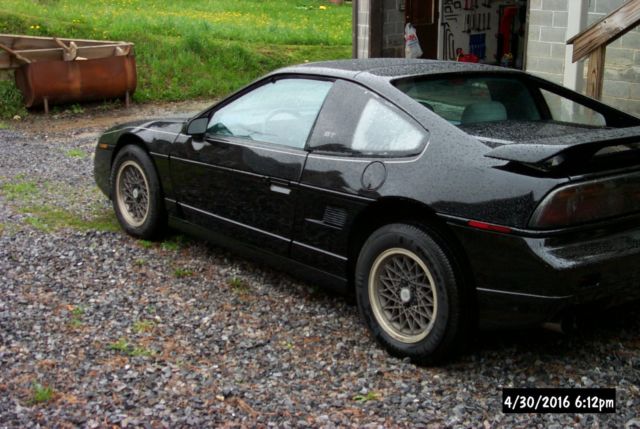 1986 Pontiac Fiero - photo 5