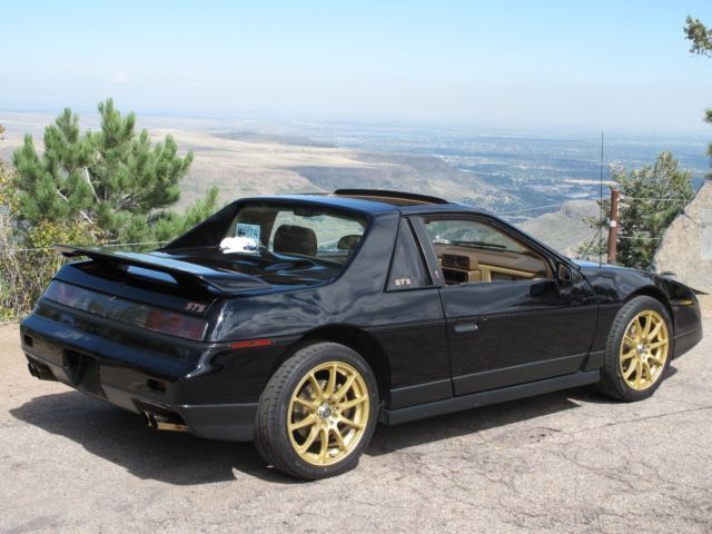 1986 Pontiac Fiero - photo 6