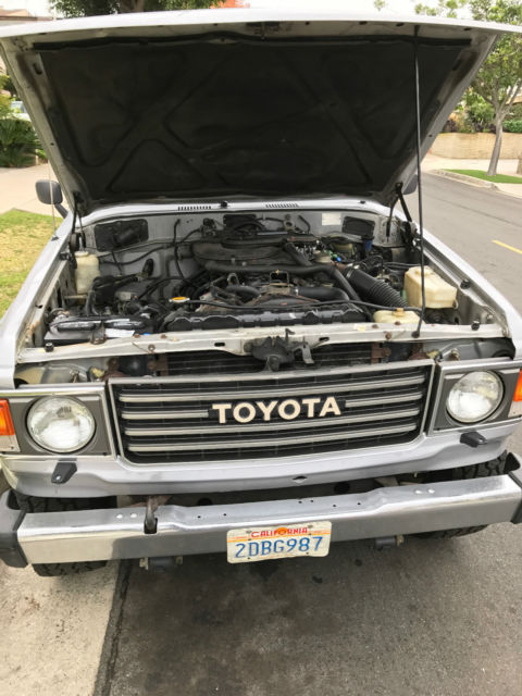 1986 Toyota Land Cruiser Base Sport Utility 4-Door - photo 3