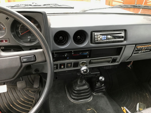 1986 Toyota Land Cruiser Base Sport Utility 4-Door - photo 4