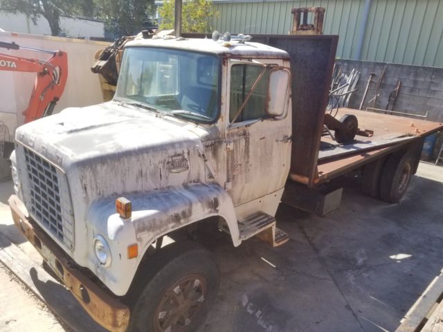 1986 Ford 8000 - photo 2