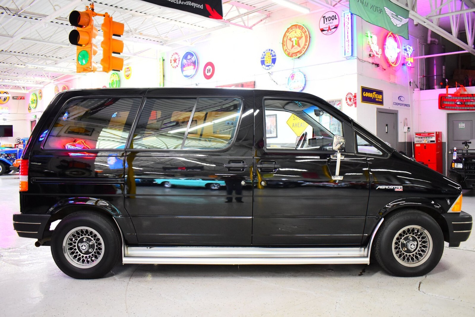 1986 Ford Aerostar - photo 4