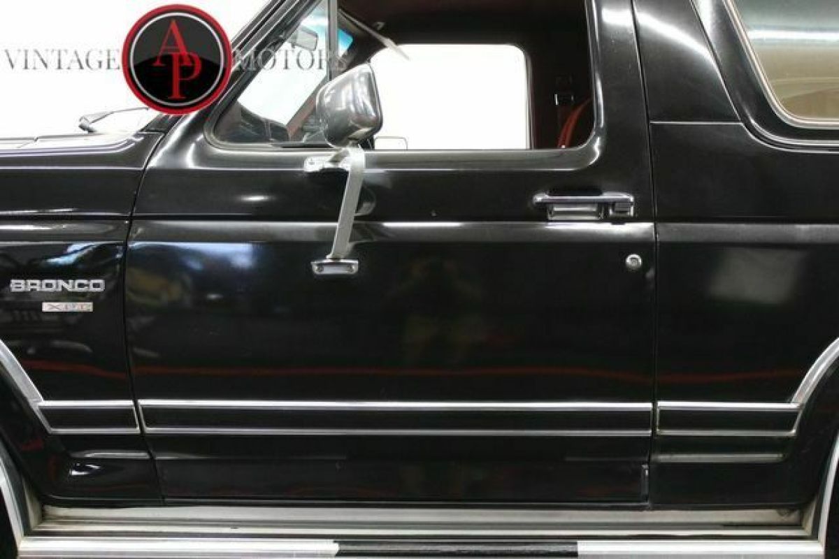 1986 Ford Bronco XLT Only 93k! - photo 12