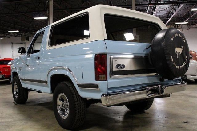 1986 Ford Bronco -- - photo 4