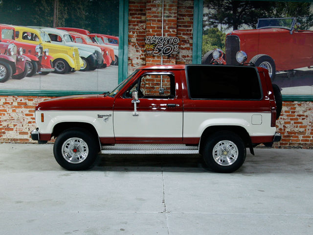 1986 Ford Bronco Custom Sport Utility 2-Door 2.9L FUEL INJECTED 4WD 1986 Ford Bronco