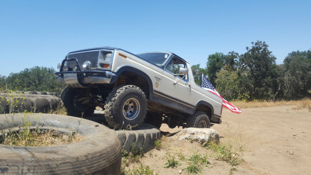 1986 Ford Bronco Custom Sport Utility 2-Door 5.0L 1986 Ford Bronco xlt