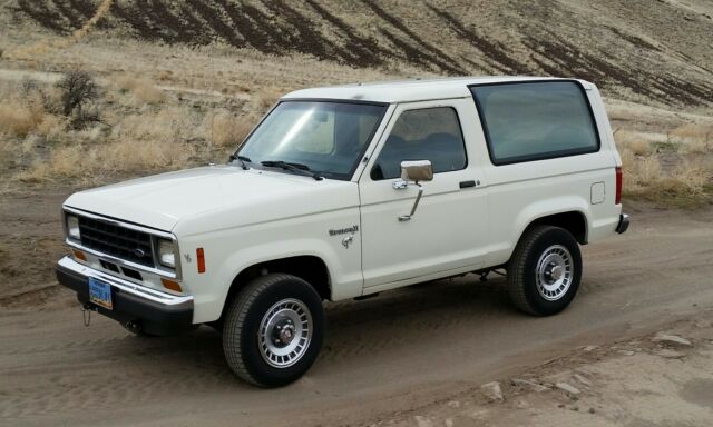 1986 Ford Bronco II 4x4 auto w/manual hubs. ready to toe behind rv, 1986 Ford Bronco II