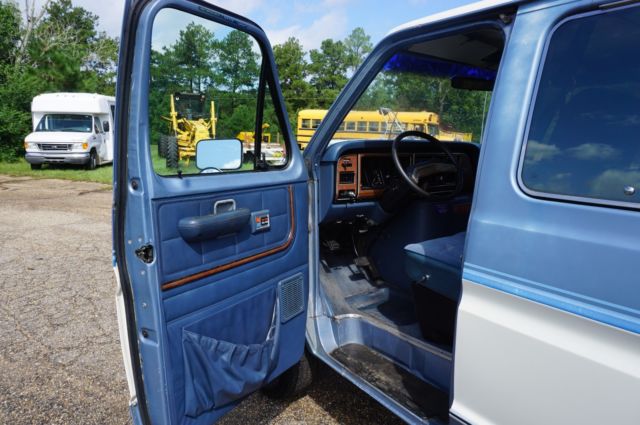 1986 Ford E-Series Van Club Wagon - photo 9