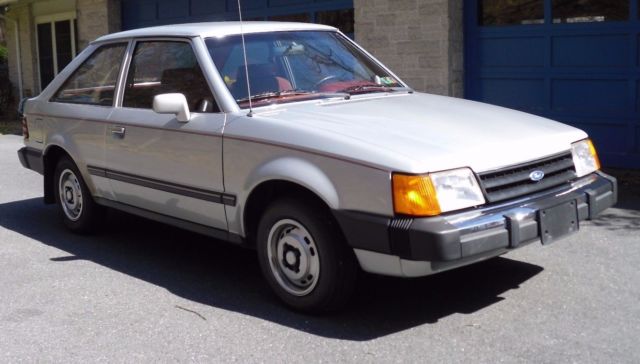1986 Ford Escort - photo 3