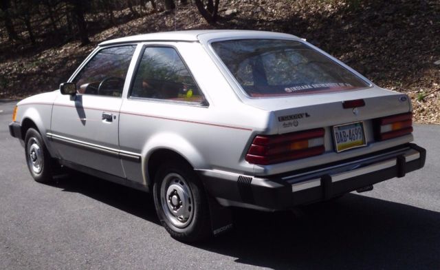 1986 Ford Escort - photo 5