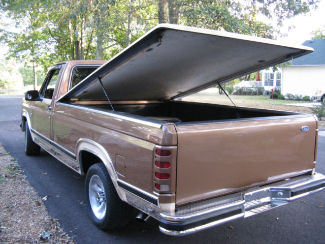 1986 Ford F-150 XLT Lariat Standard Cab Pickup 2-Door - photo 5