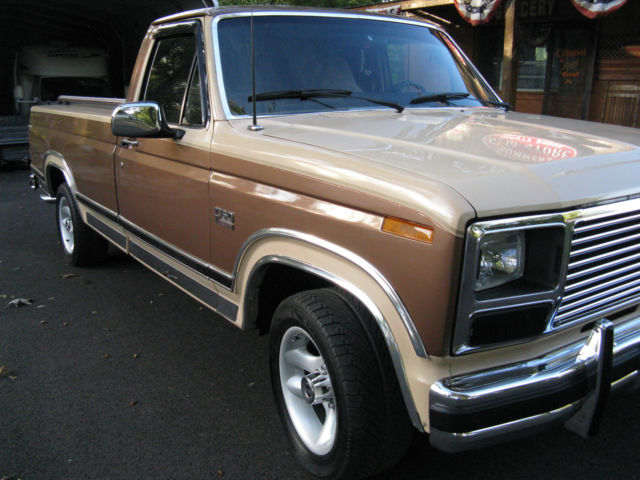 1986 Ford F-150 XLT Lariat Standard Cab Pickup 2-Door - photo 7