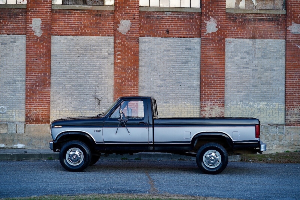 1986 Ford F-250 - photo 3