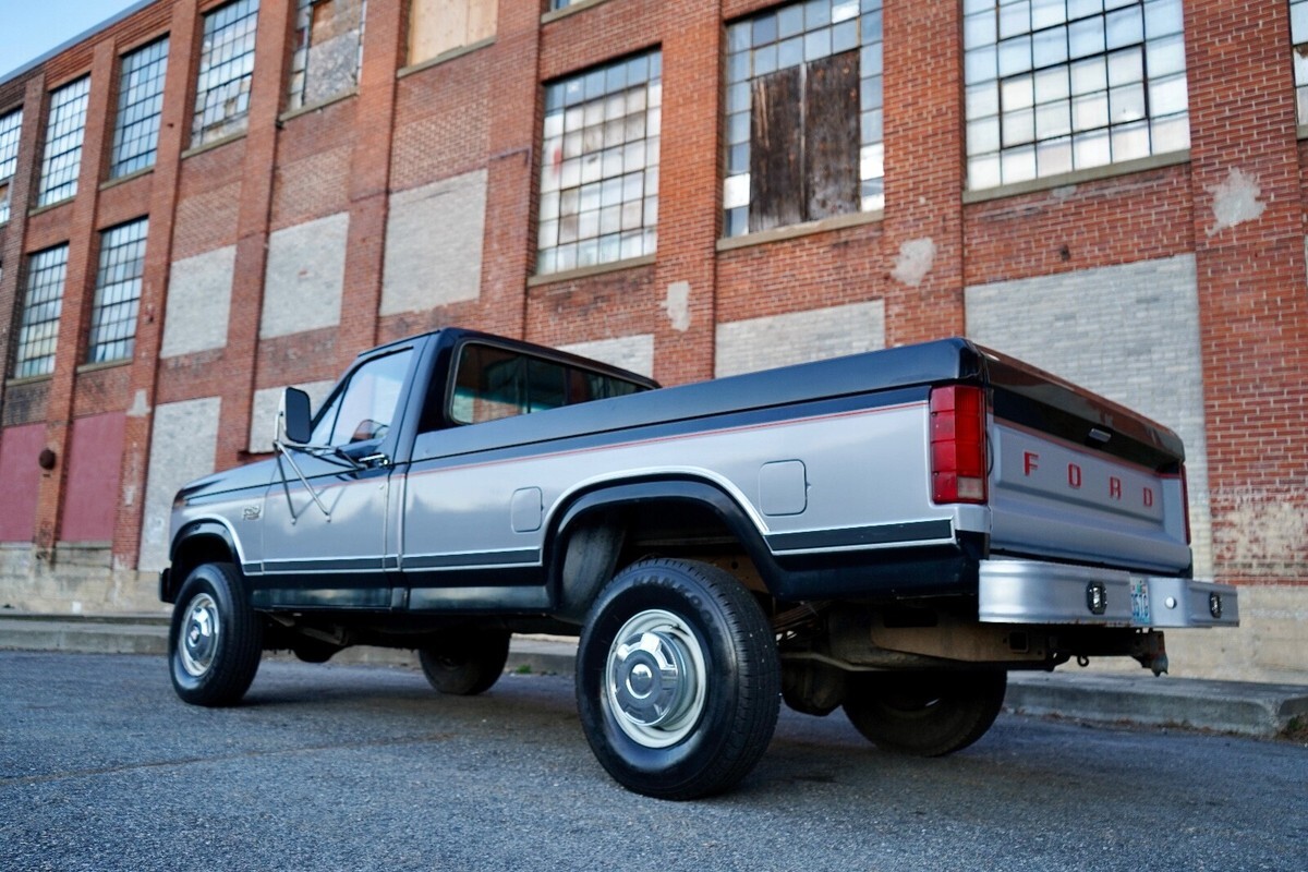 1986 Ford F-250 - photo 9