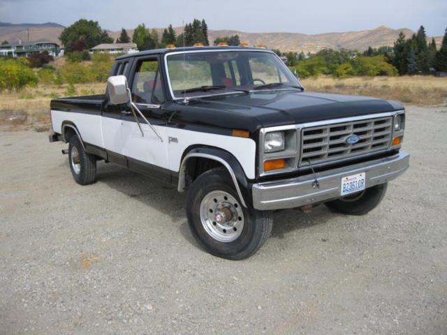 1986 Ford F-250, 6.9L DIESEL V8, SuperCab, 4x4 --- Low Miles! NO RESERVE!! 1986 Ford F-250 XL
