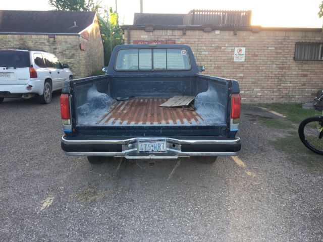 1986 Ford F-250 - photo 2