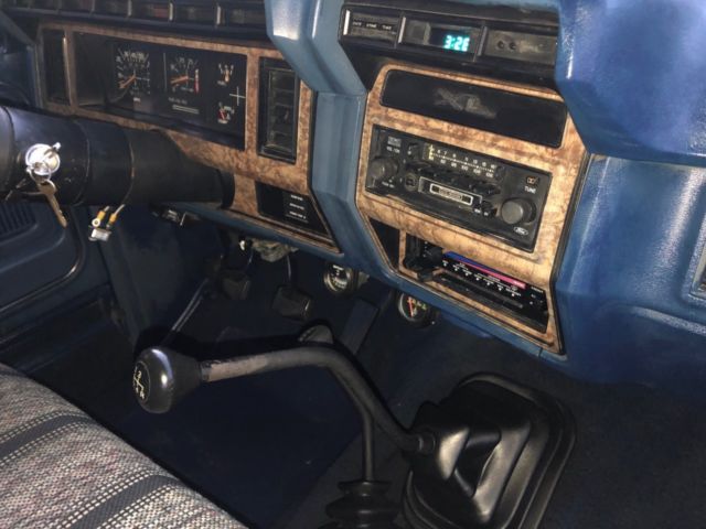 1986 Ford F-250 - photo 6