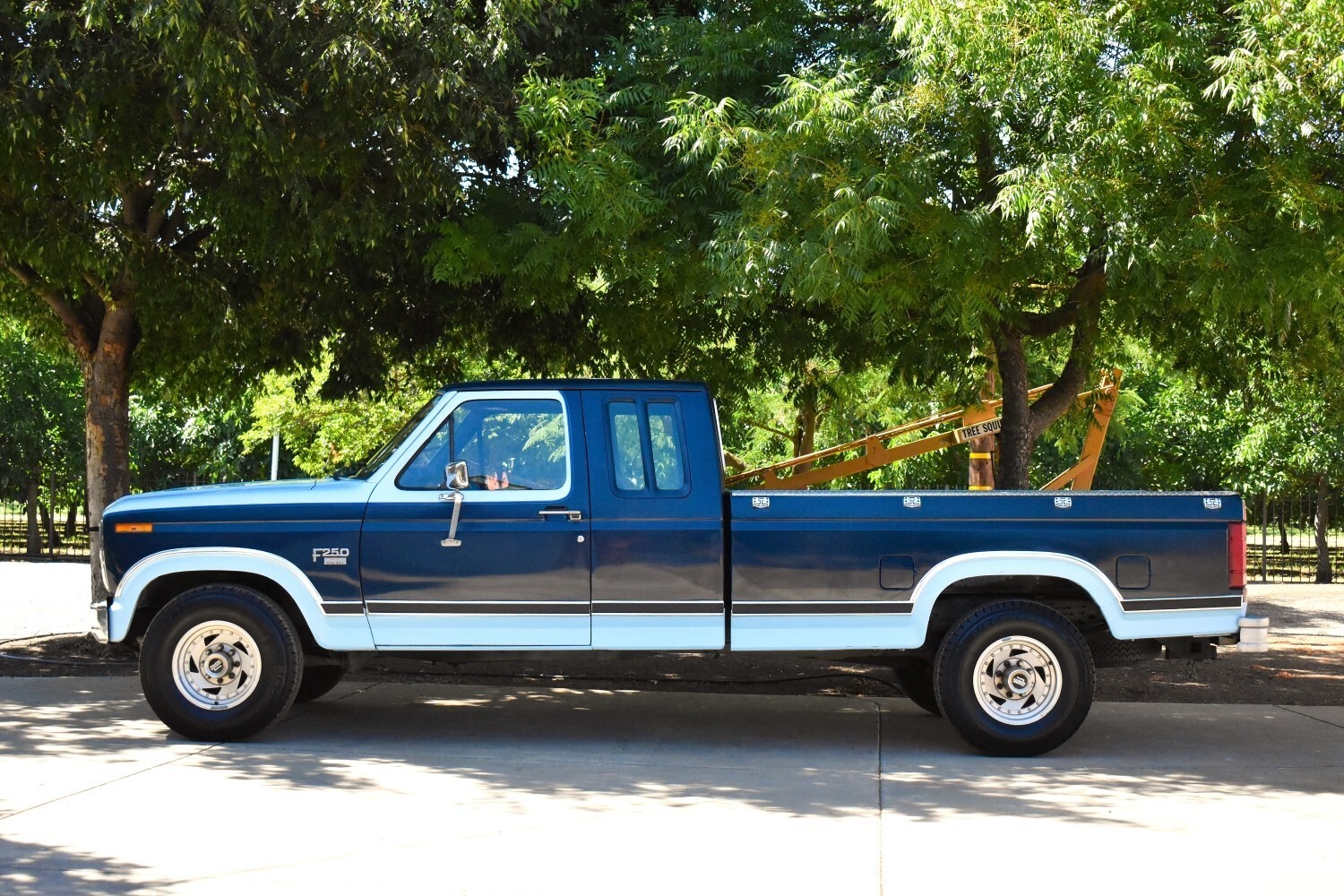 1986 Ford F-250 Extended Cab - photo 4