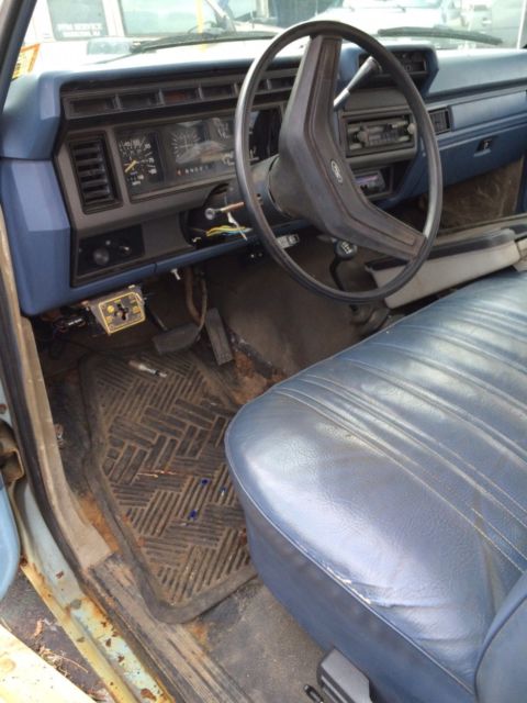 1986 Ford F-250 - photo 5