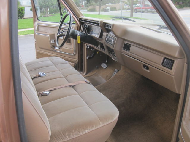 1986 Ford F-250 - photo 9