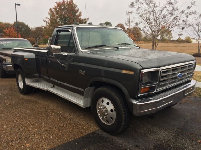 1986 FORD F-350 1986 Ford F-350 XLT
