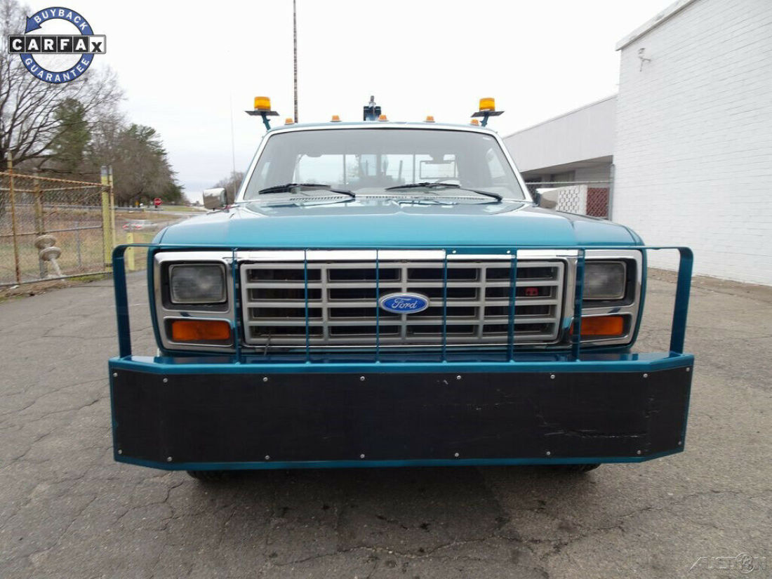 1986 Ford F-350 Wrecker - photo 7
