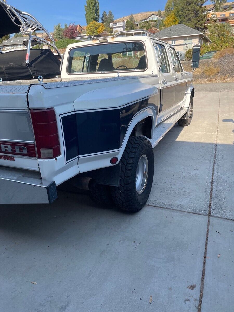 1986 Ford F-350 crew cab dually - photo 7