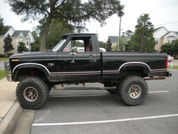 1986 Ford F150 (4wd, v8, manual) 1986 Ford F-150