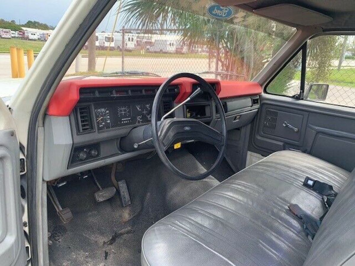 1986 Ford F-150 - photo 7