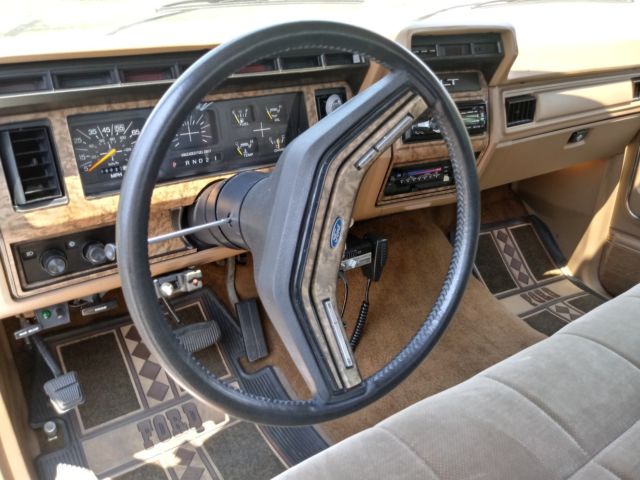 1986 Ford F-150 2-tone an chrome package - photo 13