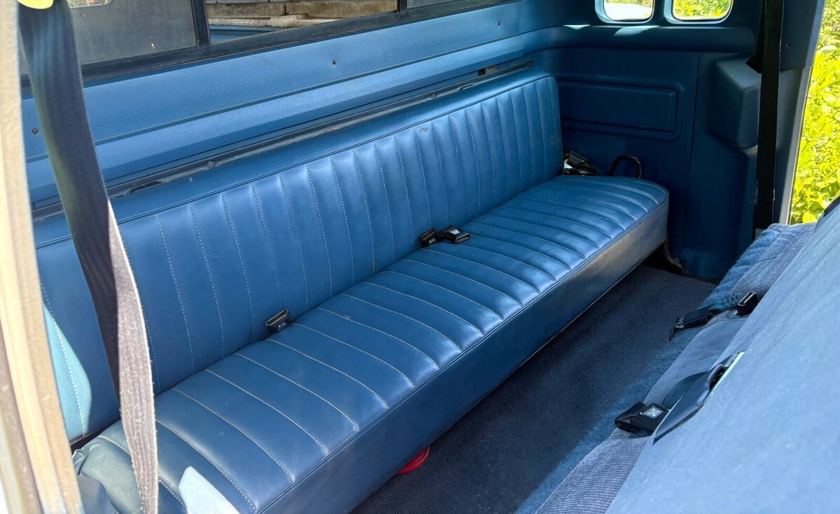 1986 Ford F-250 - photo 13
