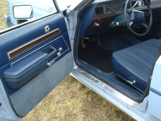 1986 Ford Crown Victoria Old Skool Wagon ! - photo 10