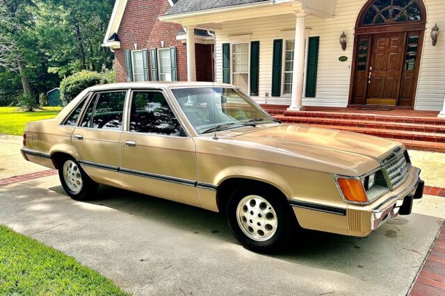 1986 Ford LTD