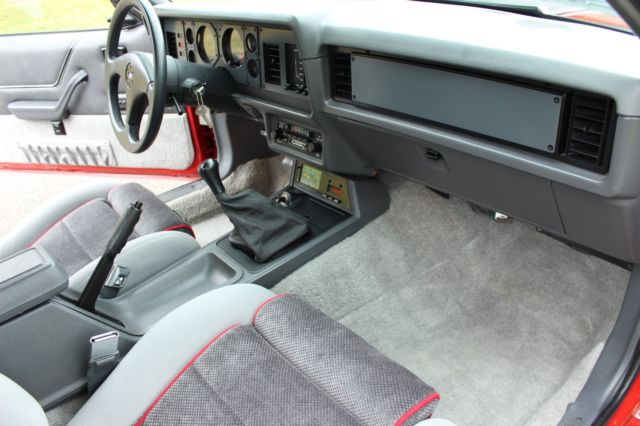 1986 Ford Mustang GT - photo 13