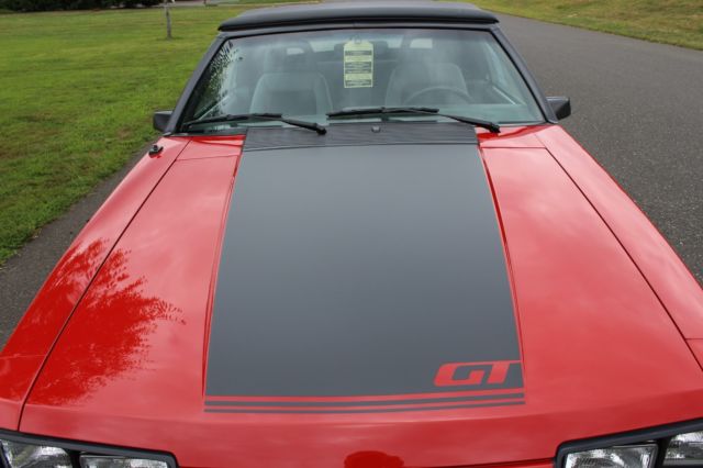 1986 Ford Mustang GT - photo 10
