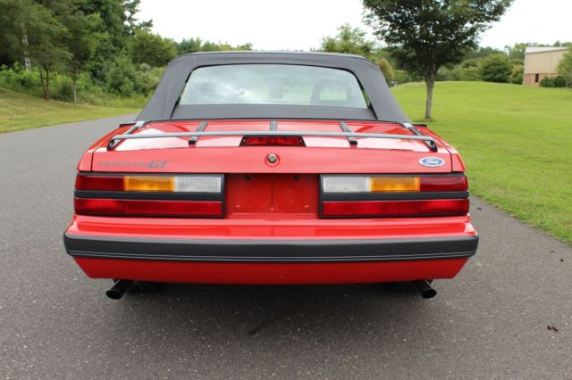 1986 Ford Mustang GT - photo 6