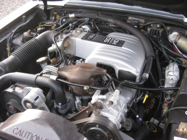 1986 Ford Mustang GT - photo 12