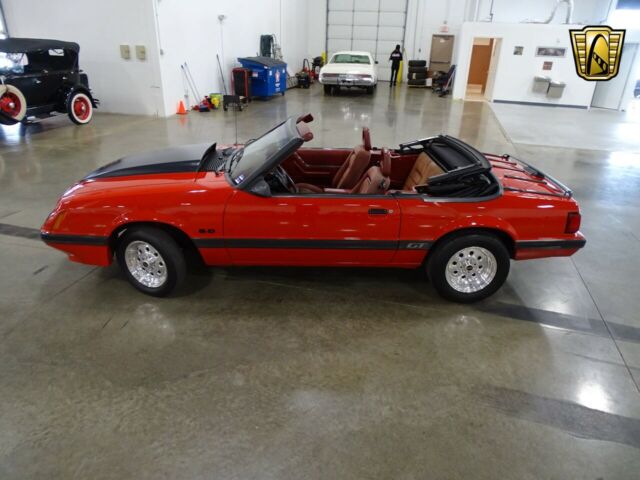 1986 Ford Mustang GT - photo 7