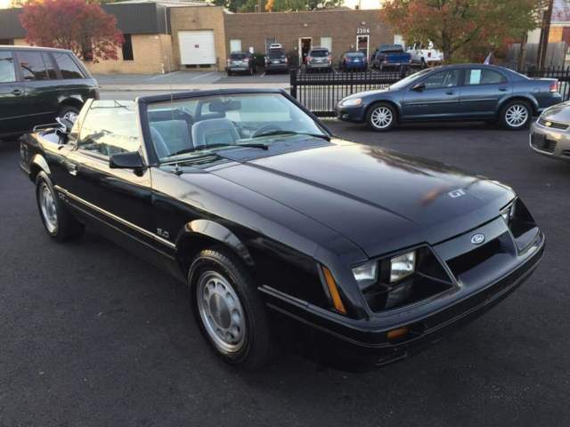 1986 Ford Mustang GT - photo 2